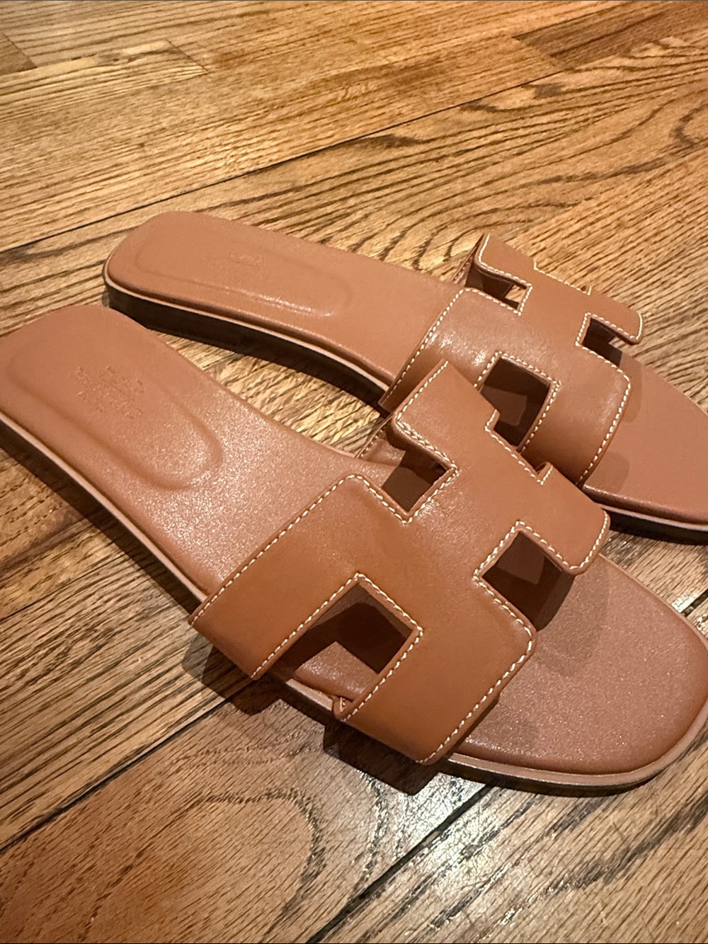 Hermes women’s classic H sandal